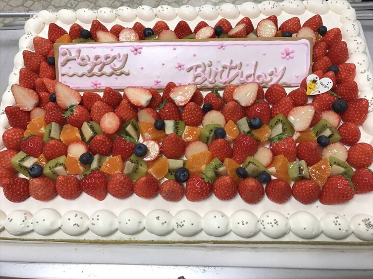 誕生日ケーキ
